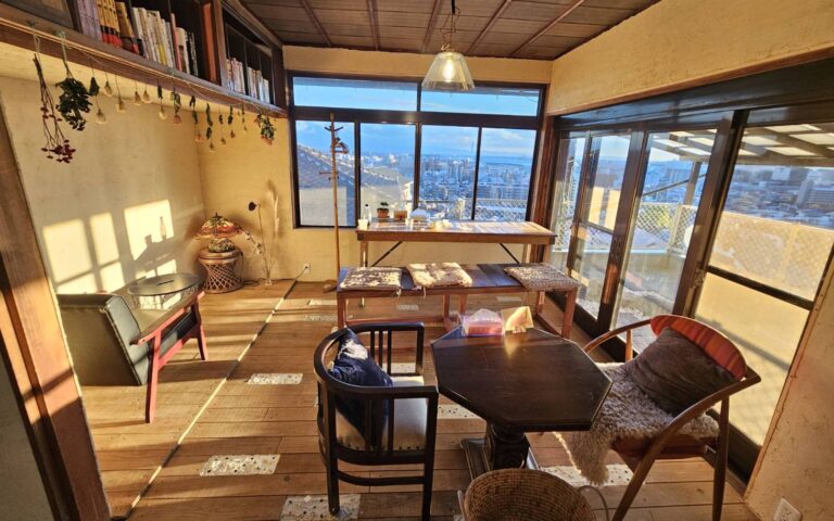 MAMEDA COFFEE 豆狸珈琲店（ブックカフェ/神戸市東灘区）